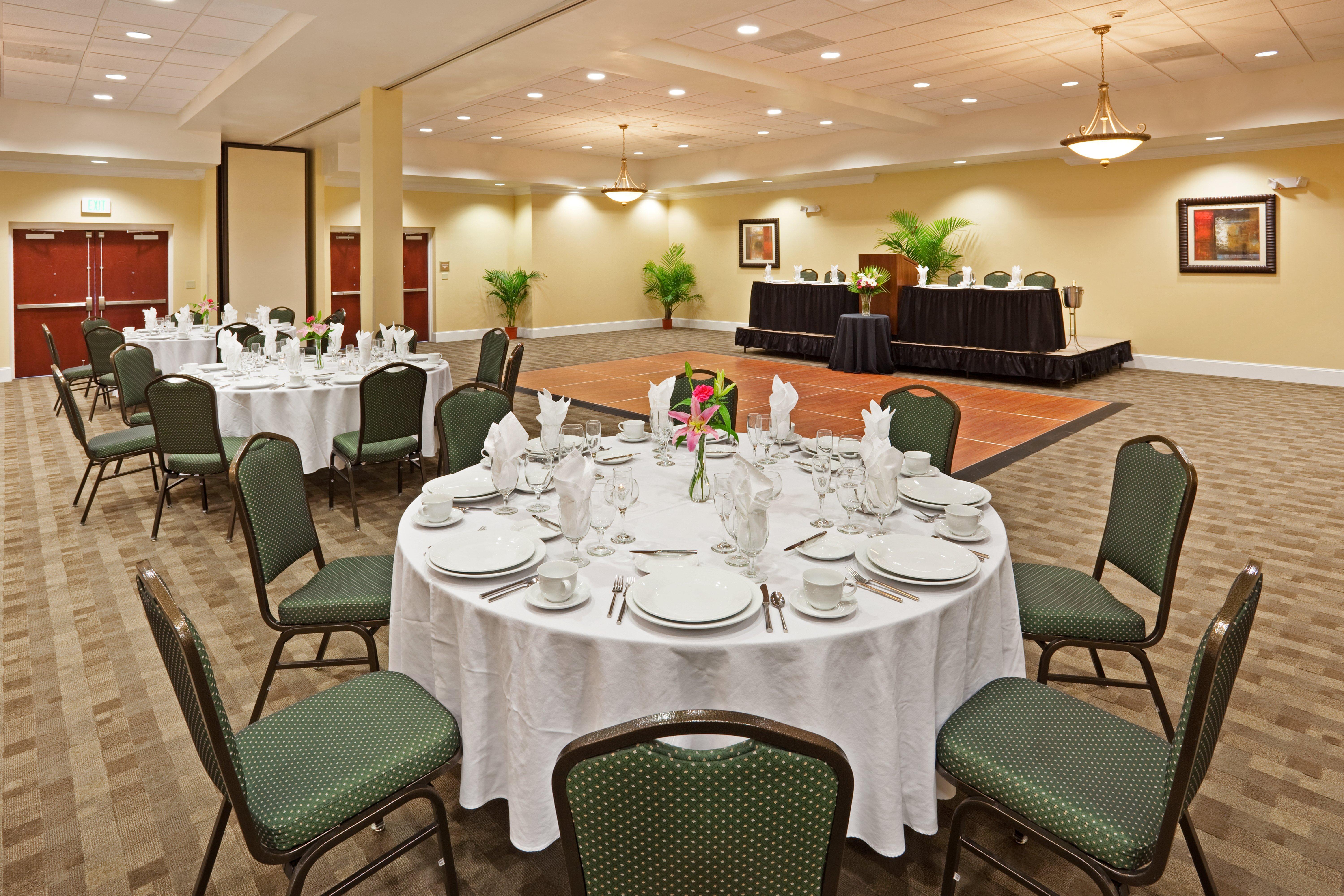 Holiday Inn Hotel & Suites Beaufort At Highway 21 By Ihg Экстерьер фото